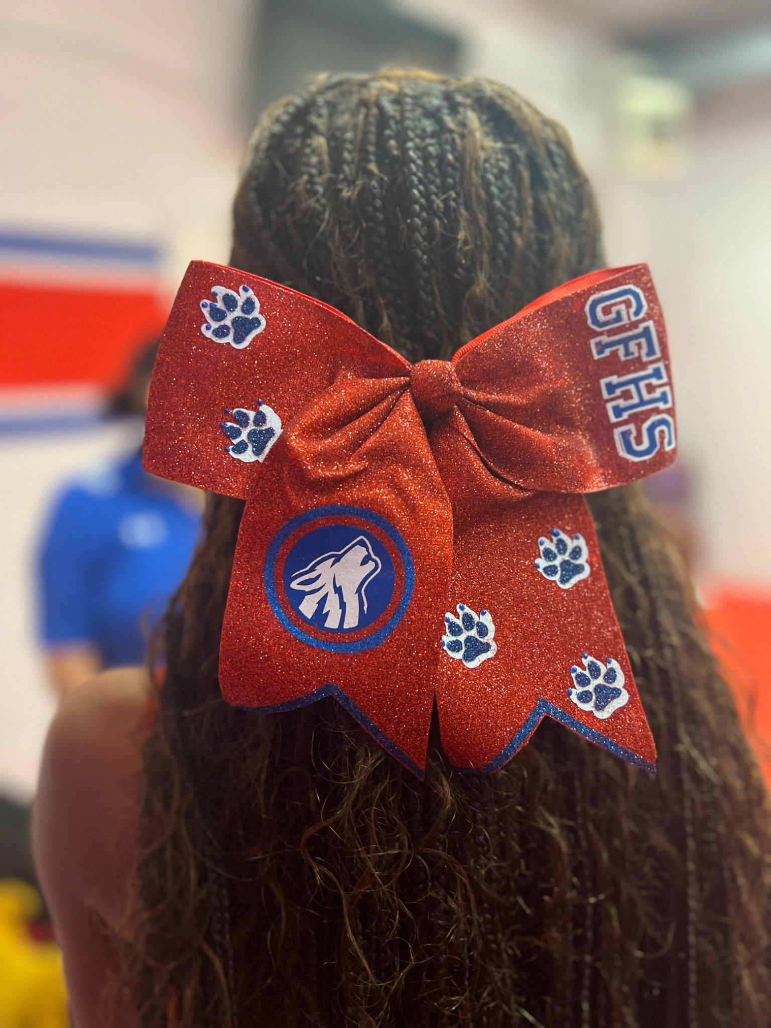 Cheerleader's bow in hair